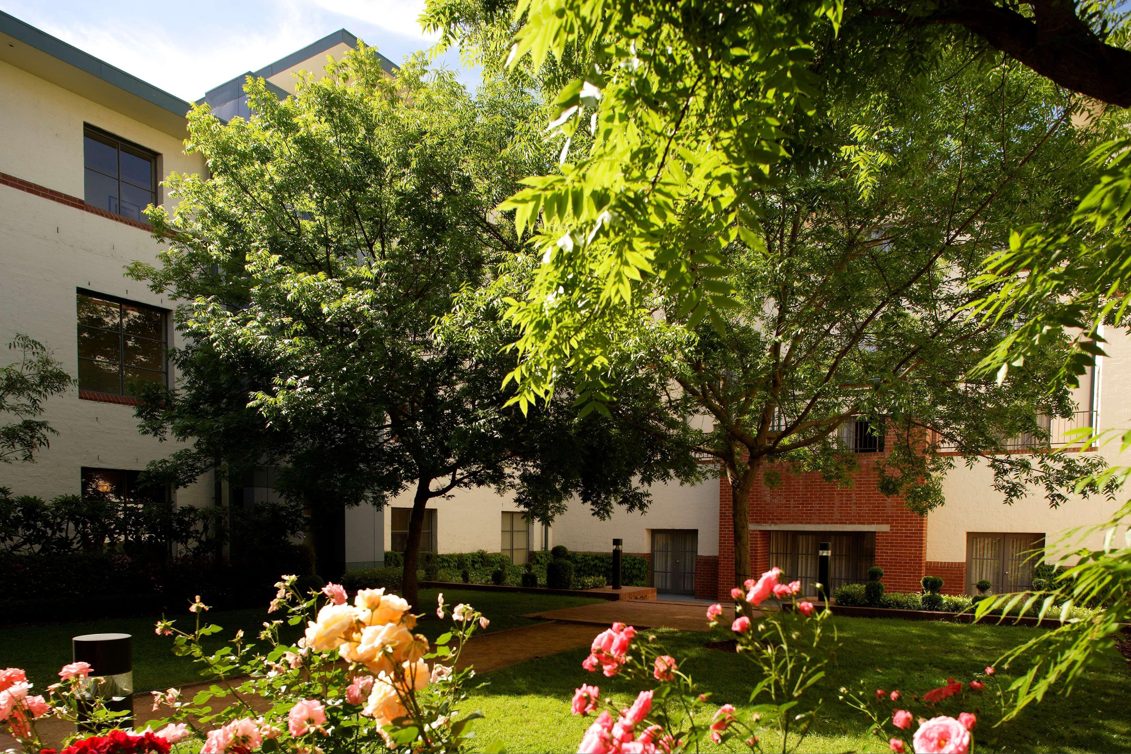 فندق حياة كانبيرا - فندق بارك حياة كنبرا المظهر الخارجي الصورة The courtyard of the school